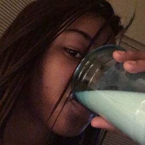 Meet your Posher, Quaysta